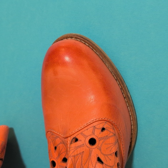 Knee-high Boots, genuine leather, Orange, laser cut, from Montenegro, 40 or 9.5 - Picture 12 of 12